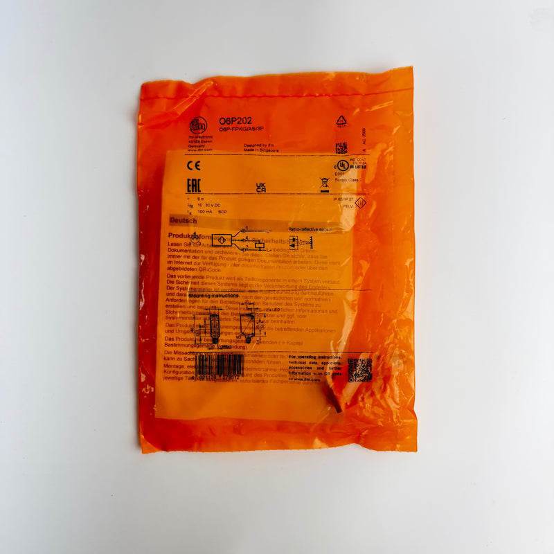 ifm O6P202 O6P-FPKG/AS/3P Retro-Reflective Photoelectric Sensor PNP 5m M8