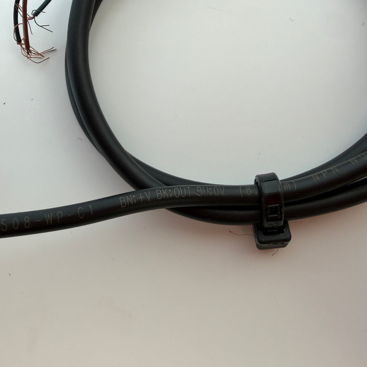 Omron E2B-M18KS08-WP-C1 Inductive Proximity Sensor M18 NPN NO 8mm – 60cm Cable