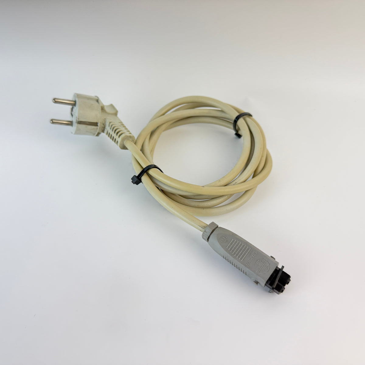Hirschmann STAK 200 932037106 2+PE Female Power Connector Cable 1.7m Schuko