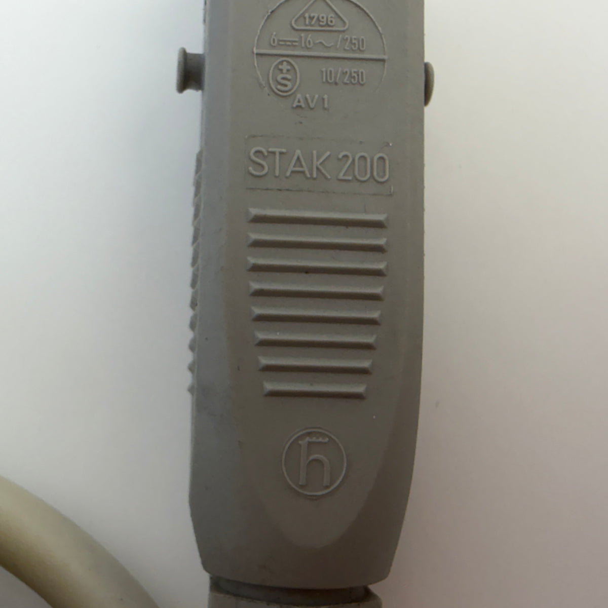 Hirschmann STAK 200 932037106 2+PE Female Power Connector Cable 1.7m Schuko