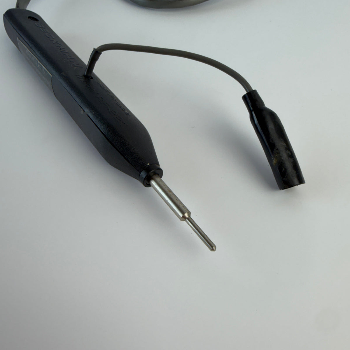 Beckman RF-221-22 RF Probe 2kHz-200MHz for 22MΩ Meters 85cm Cable