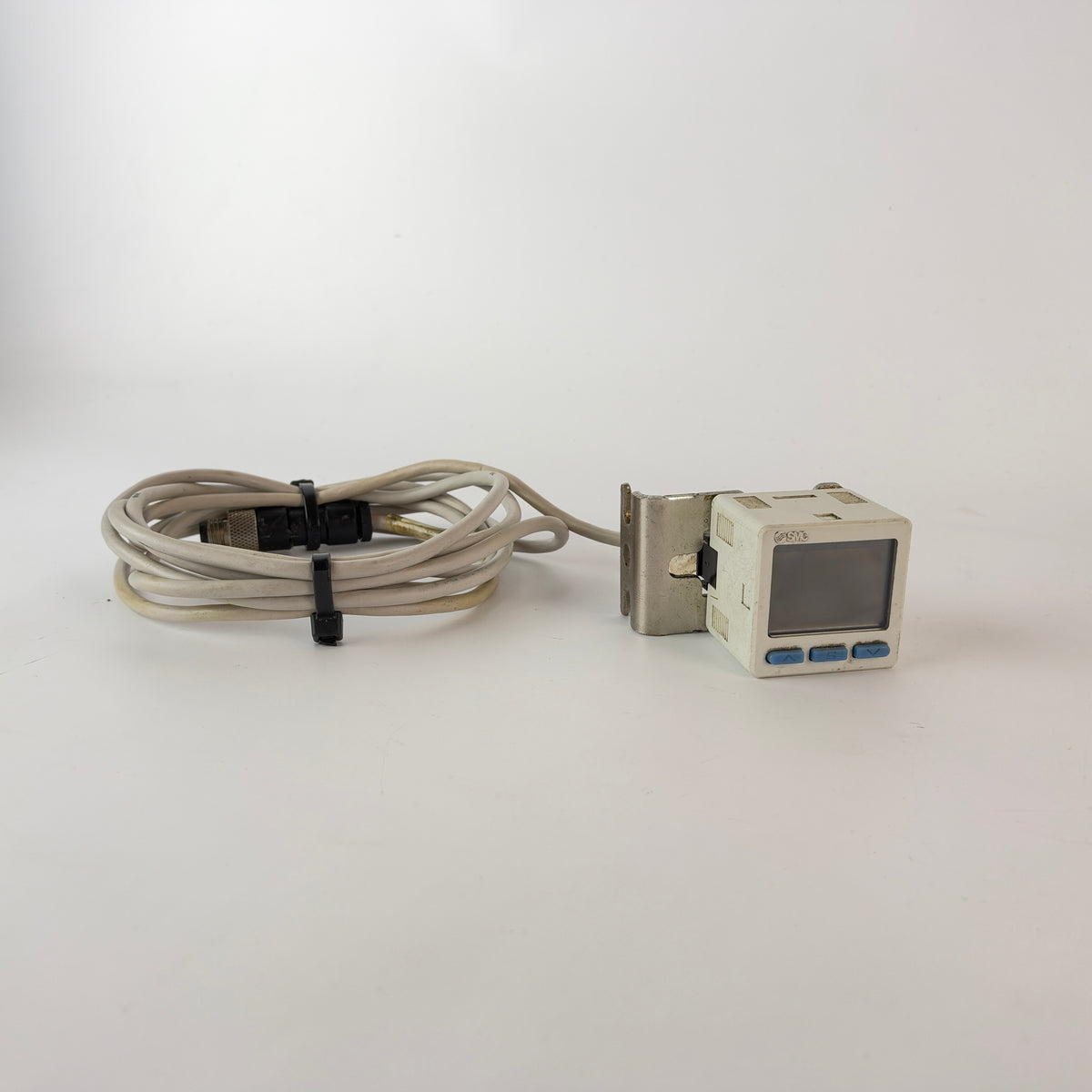 SMC ISE20B-T Digital Pressure Switch -0.1 to 1.0 MPa PNP 12-24VDC with 2m Cable