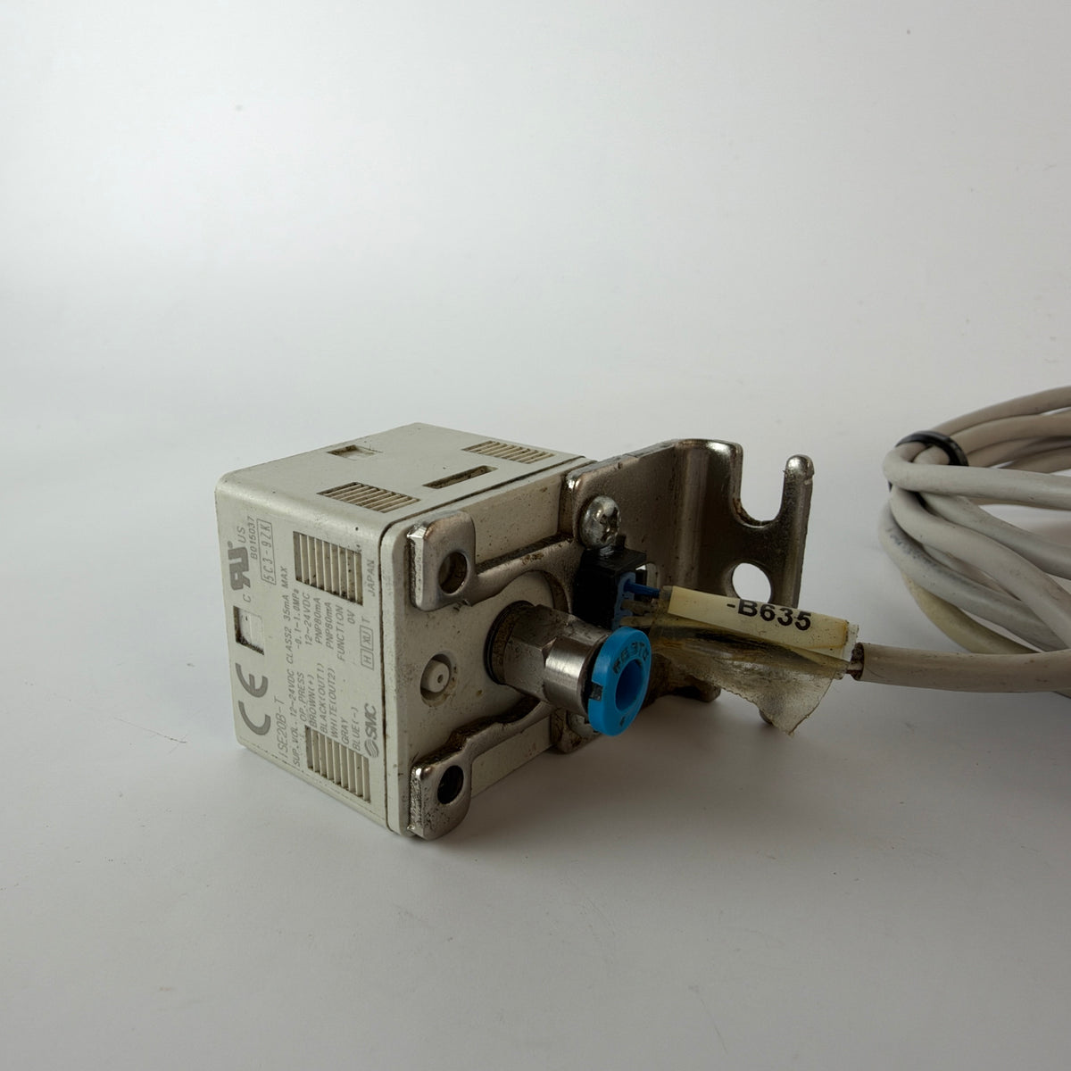 SMC ISE20B-T Digital Pressure Switch -0.1 to 1.0 MPa PNP 12-24VDC with 2m Cable