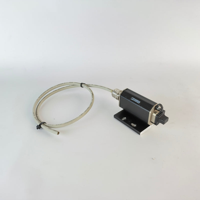 Phoenix Contact Industrial RJ45 Ethernet Interface with CAT6 S/FTP Cable & Mounting Bracket