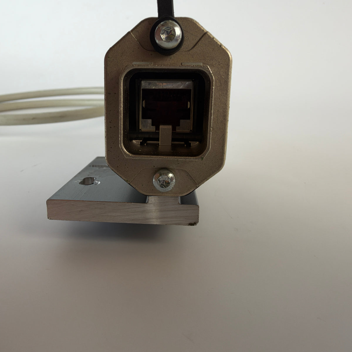 Phoenix Contact Industrial RJ45 Ethernet Interface with CAT6 S/FTP Cable & Mounting Bracket