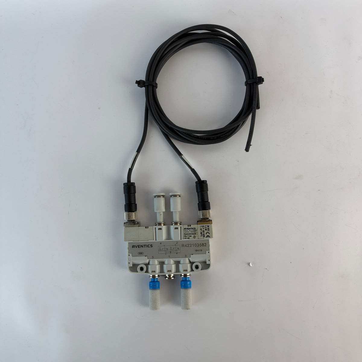 AVENTICS R422103582 LS04-AF 2x3/2 NC/NC Pneumatic Solenoid Valve 24VDC with 2 Cables