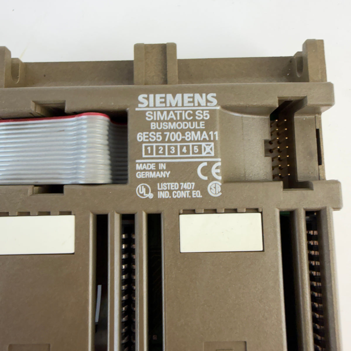 Siemens SIMATIC S5 6ES5 700-8MA11 Bus Module with Screw Terminal Block