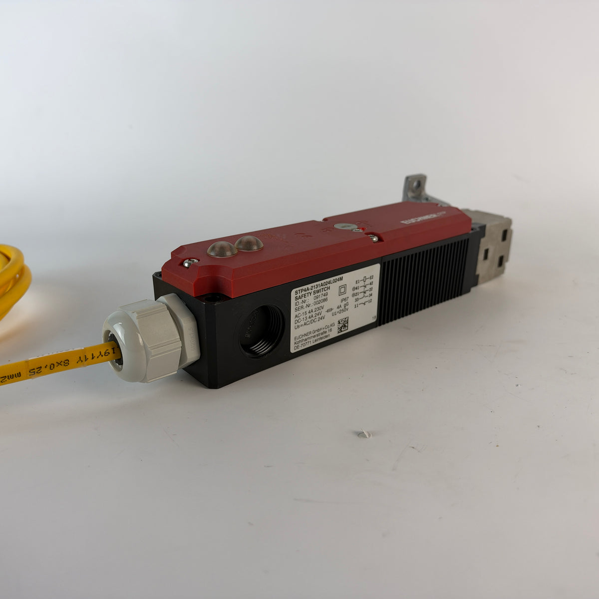Euchner STP4A-2131A024L024M 091749 Safety Switch with Guard Locking & Actuator