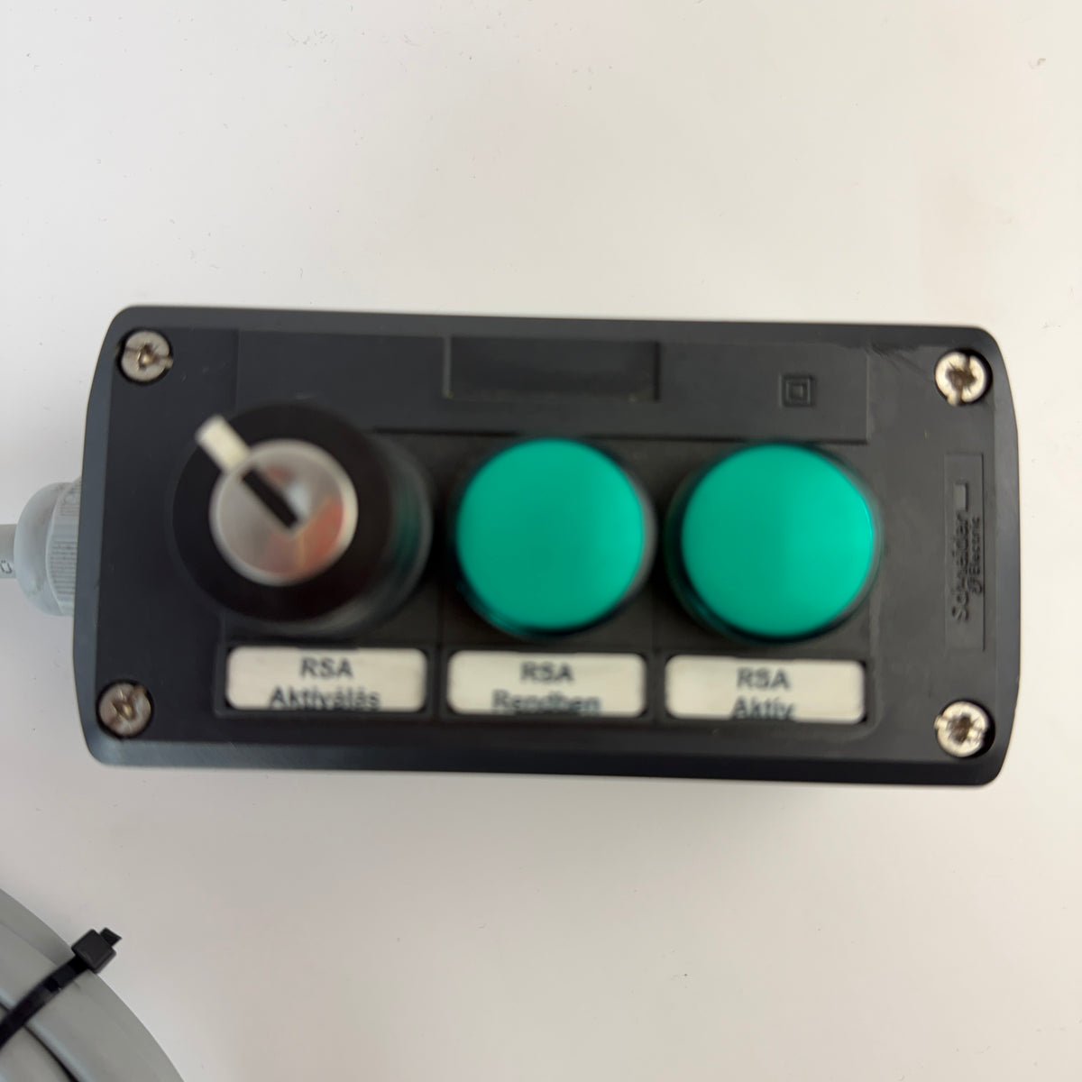 Schneider Electric XAL Control Station with Key Selector & 2 Green Pilot Lights, 2.2m Cable