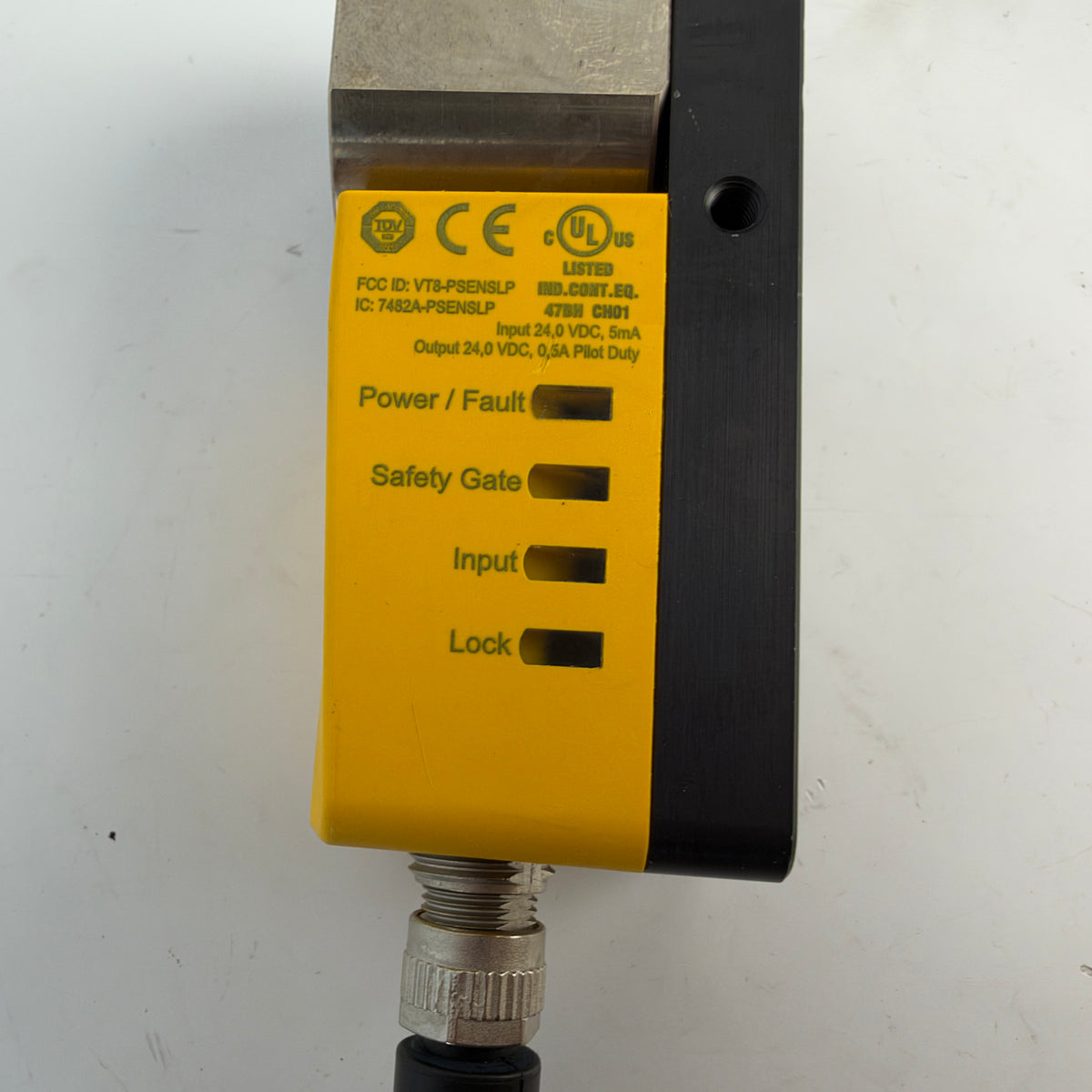 Pilz PSEN sl-0.5p 2.2 570512 Safety Gate Locking Switch with 570521 Actuator & 4m Cable