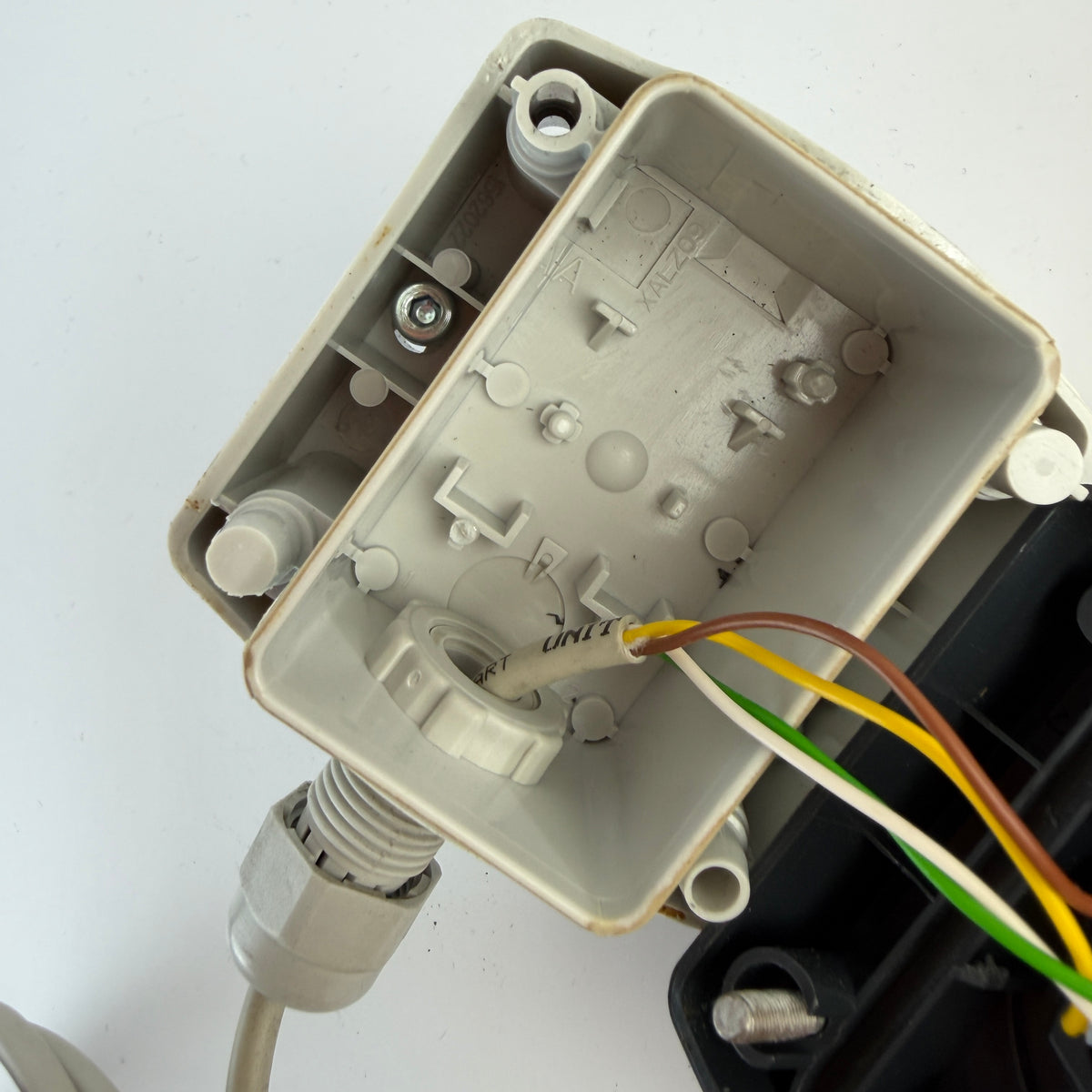 Lot of 4 Schneider Electric XAL Pilot Light Indicator Stations with Cables