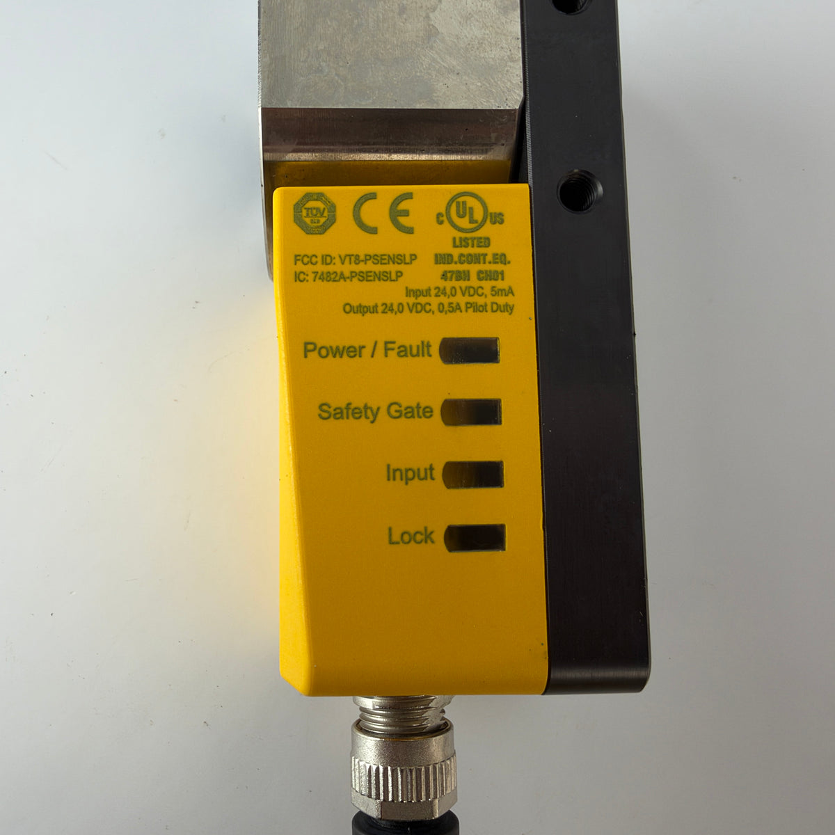 Pilz PSEN sl-0.5p 1.1 570510 Safety Gate Locking Switch with 570520 Actuator & 2.5m Cable