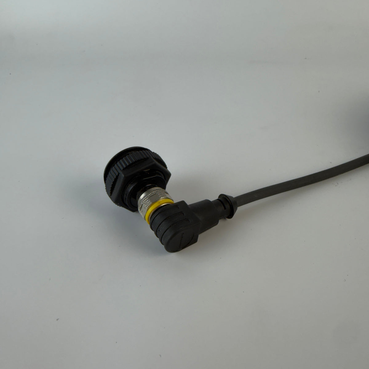 Banner S22LGRYPQ 3-Color LED Panel Mount Indicator 10-30VDC with TURCK 5m M12 Cable