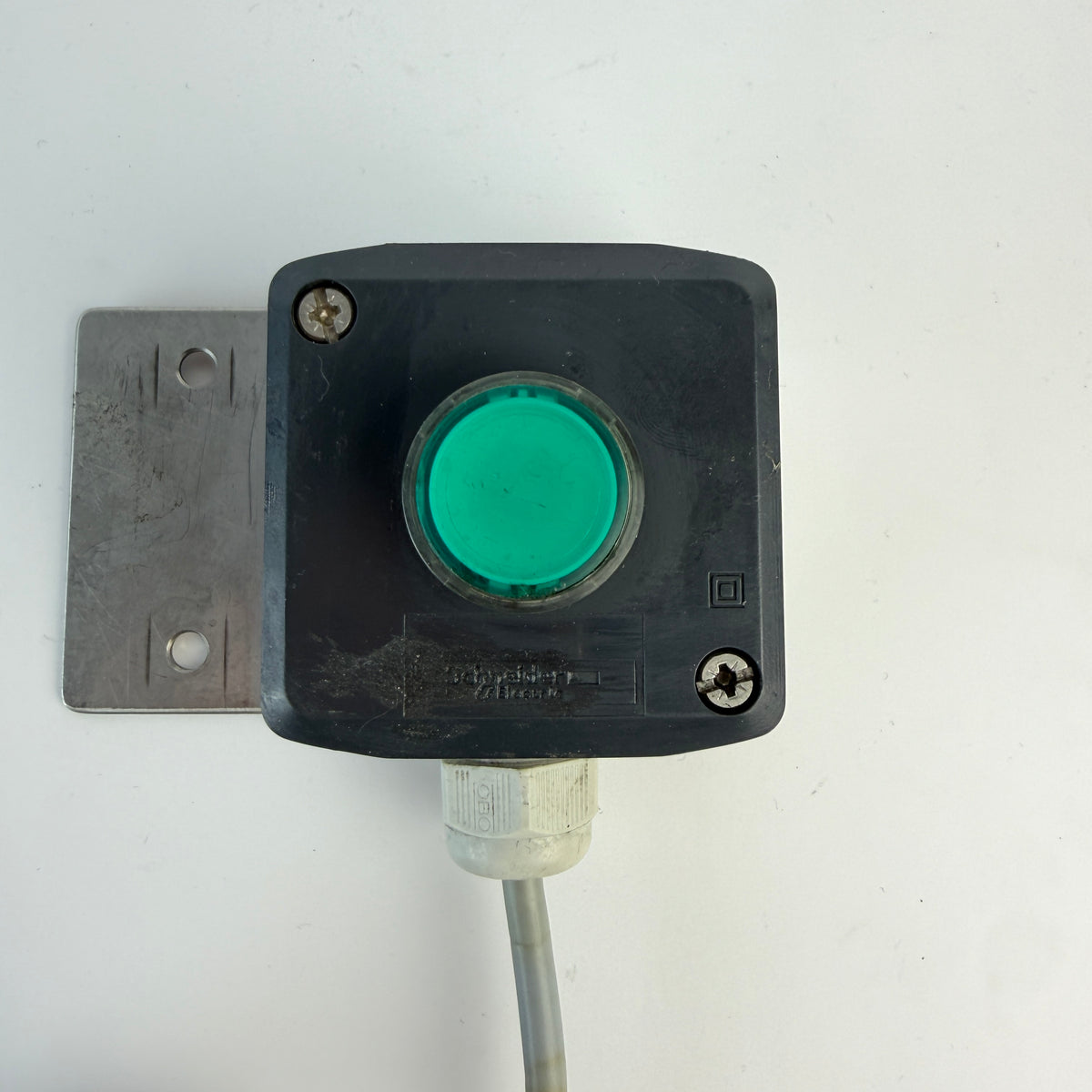 Lot of 3 Schneider Electric XAL Green Illuminated Push Button Stations with Cables
