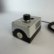 Siemens 3SU1852-0AA00-0AB1 SIRIUS ACT Metal Control Station Enclosure with Key Selector