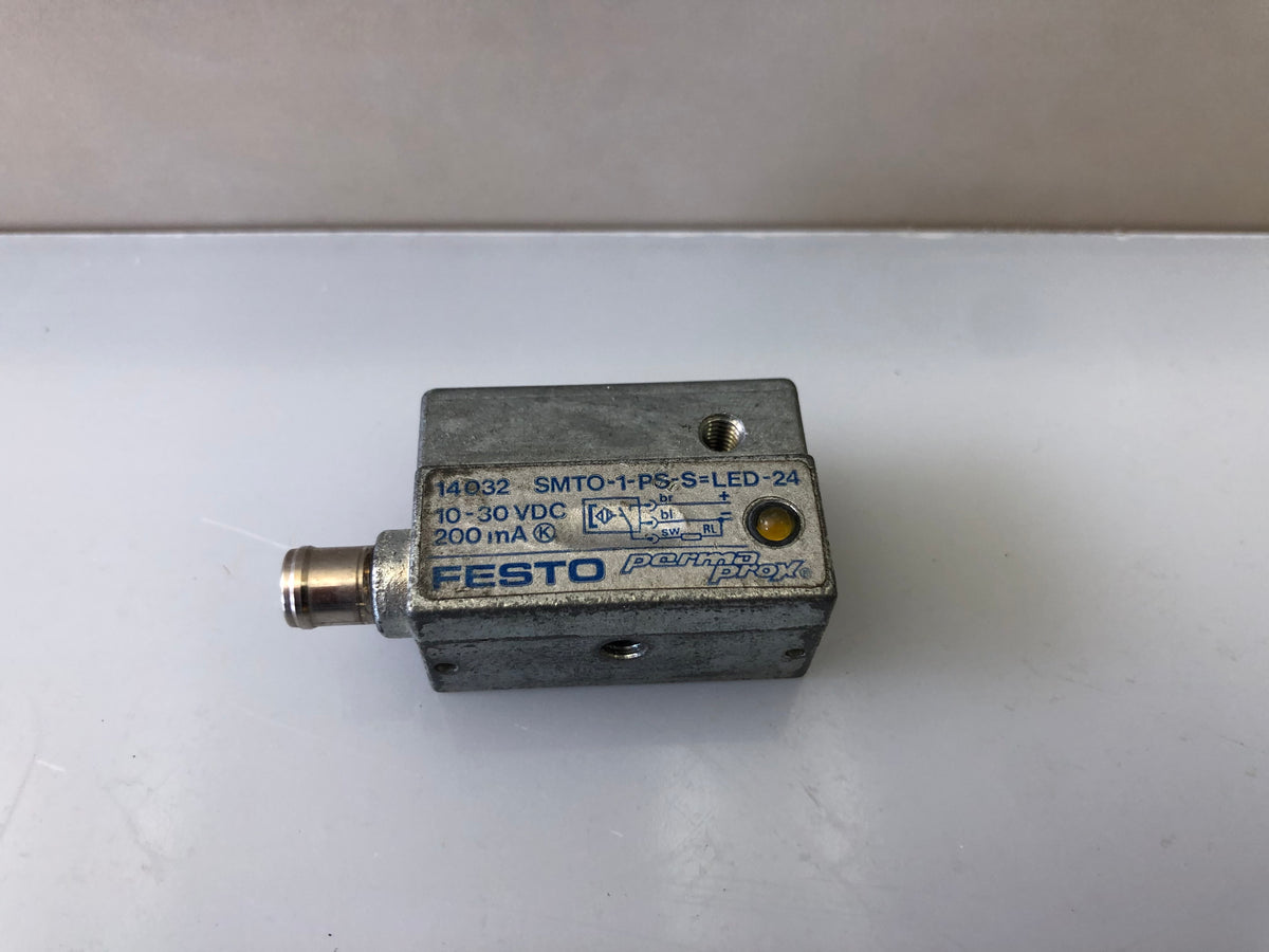 FESTO proximity sensor SMTO-1-PS-S-LED-24