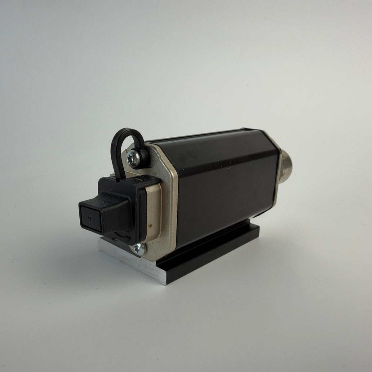 Phoenix Contact Industrial RJ45 Ethernet Interface Connector with Mounting Bracket