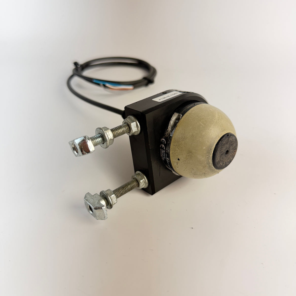 Banner EZ-LIGHT Industrial LED Dome Indicator 18-30VDC 120mA with 1m Cable