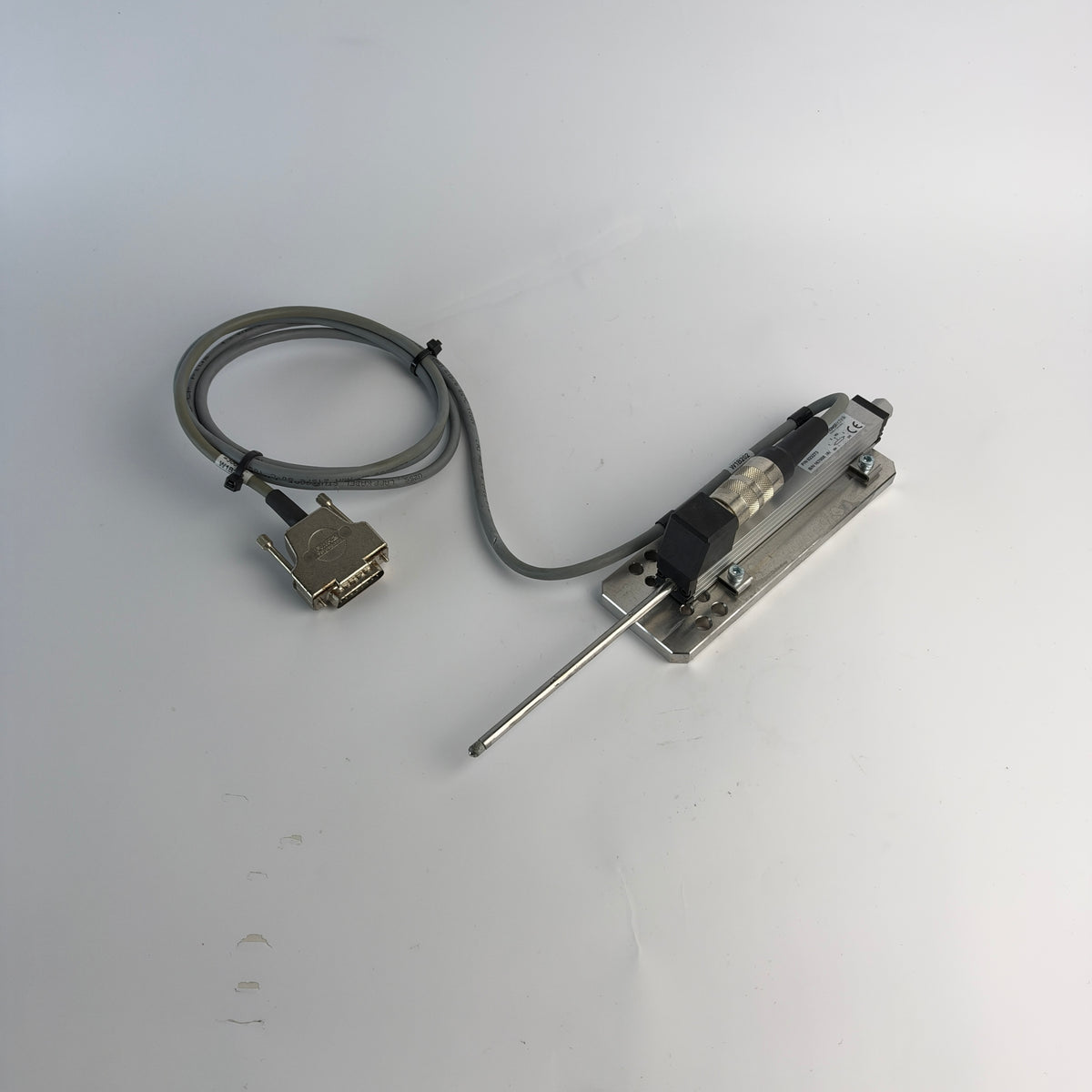 Novotechnik TRS-0075 023273 Linear Position Transducer 75mm with Cable and Mounting Plate