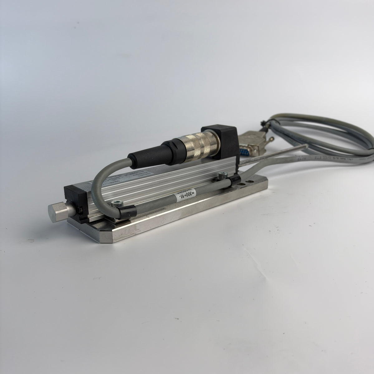 Novotechnik TRS-0075 023273 Linear Position Transducer 75mm with Cable and Mounting Plate
