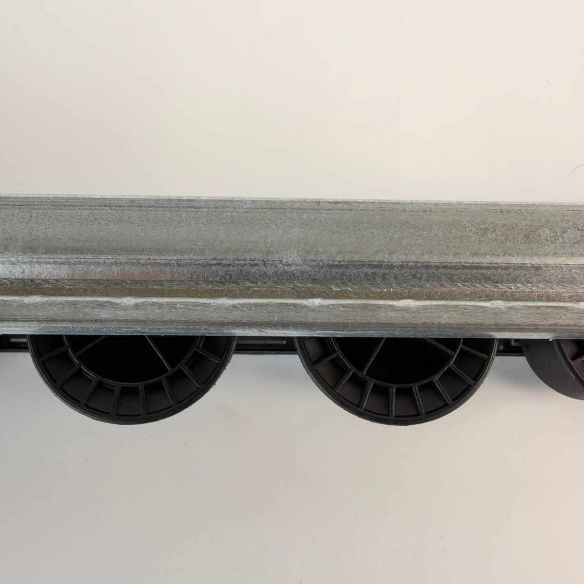 Industrial Gravity Roller Conveyor Track Metal Rail with Plastic Rollers