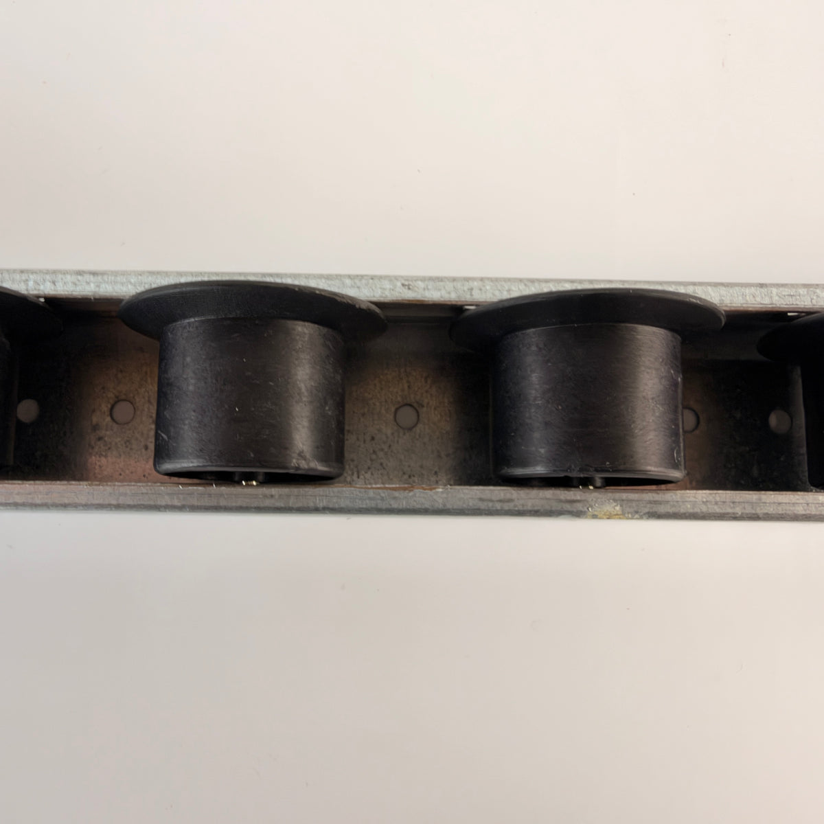 Industrial Gravity Roller Conveyor Track Metal Rail with Plastic Rollers