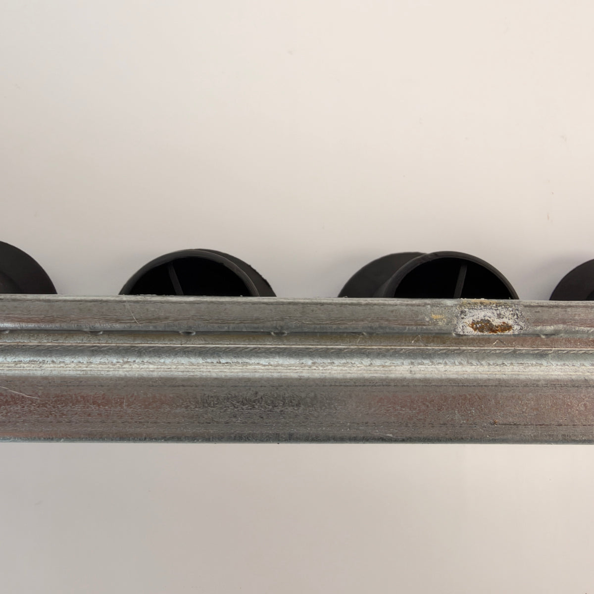Industrial Gravity Roller Conveyor Track Metal Rail with Plastic Rollers