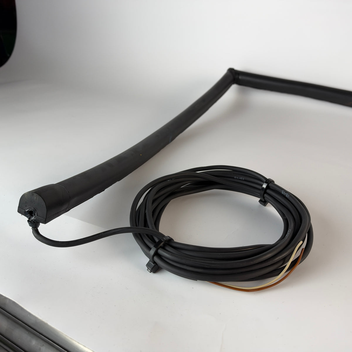 GELBAU 53859 Contact-Duo Pressure-Sensitive Safety Edge Profile with Cable