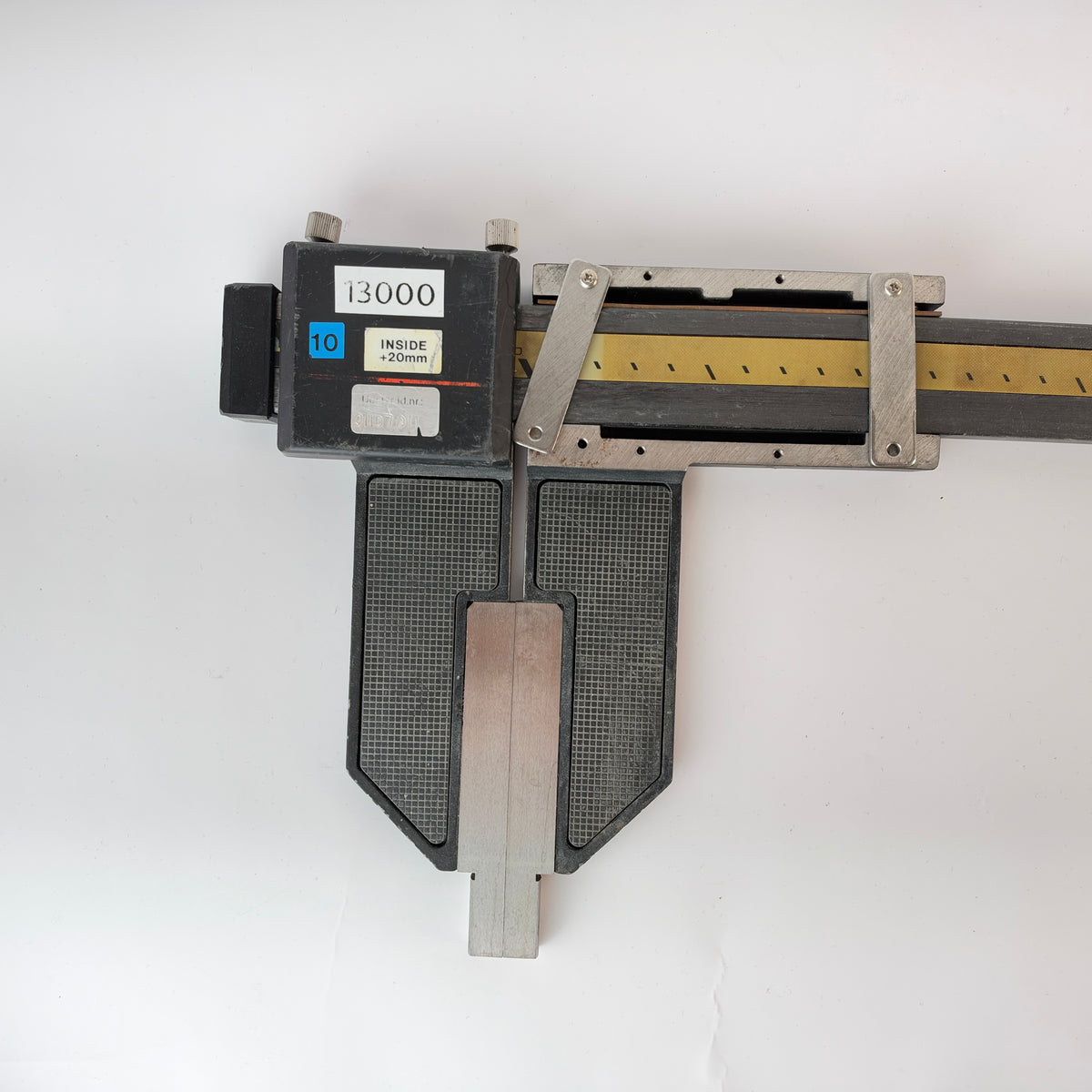 Mitutoyo 552-304 CFC-P100 CF Digimatic 1000mm Digital Caliper – For Parts, No Display