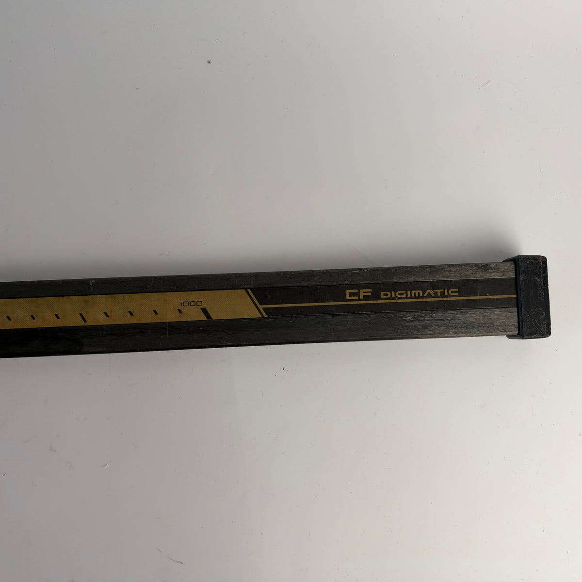 Mitutoyo 552-304 CFC-P100 CF Digimatic 1000mm Digital Caliper – For Parts, No Display