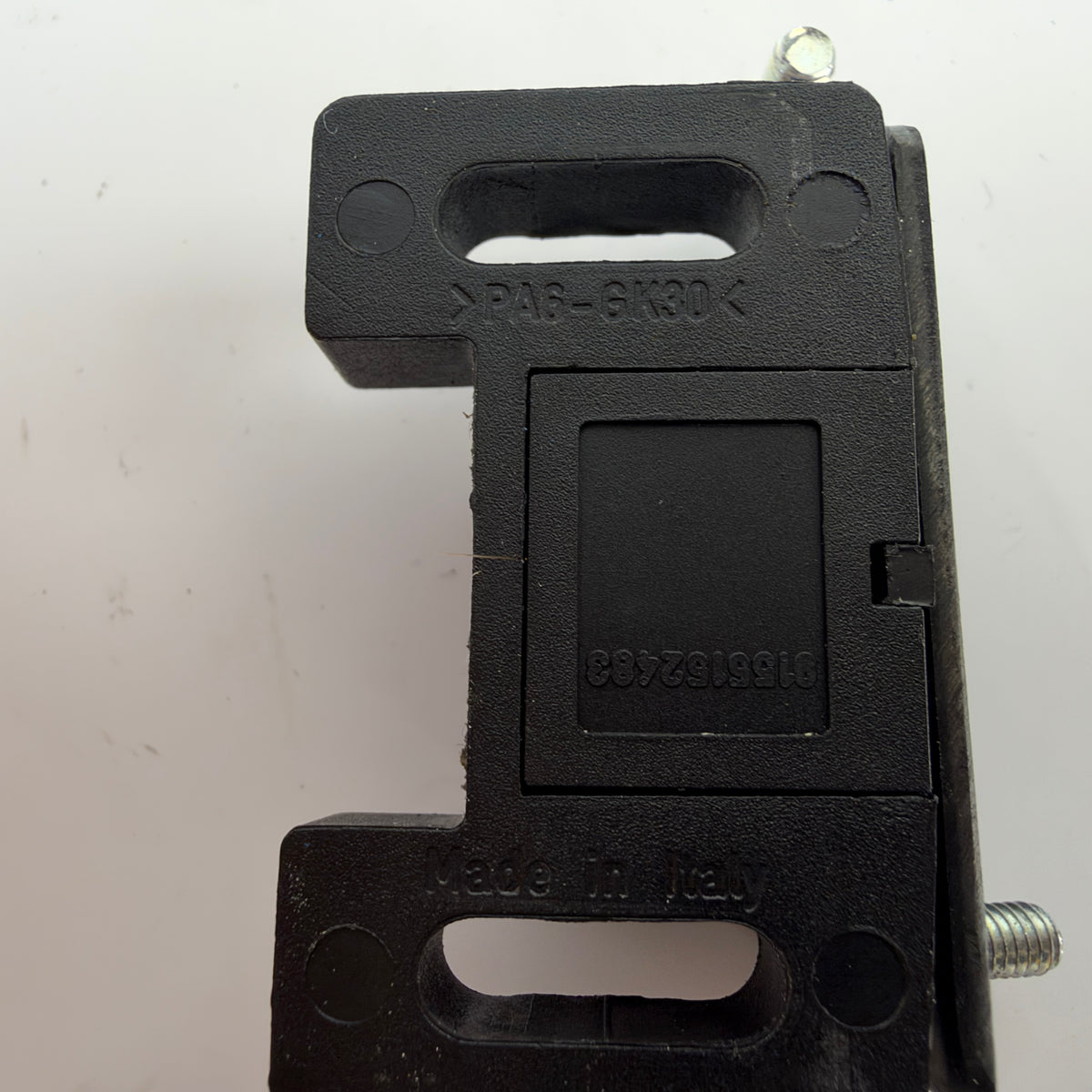 Bosch 9155152483 Magnetic Door Catch with Metal Strike Plate