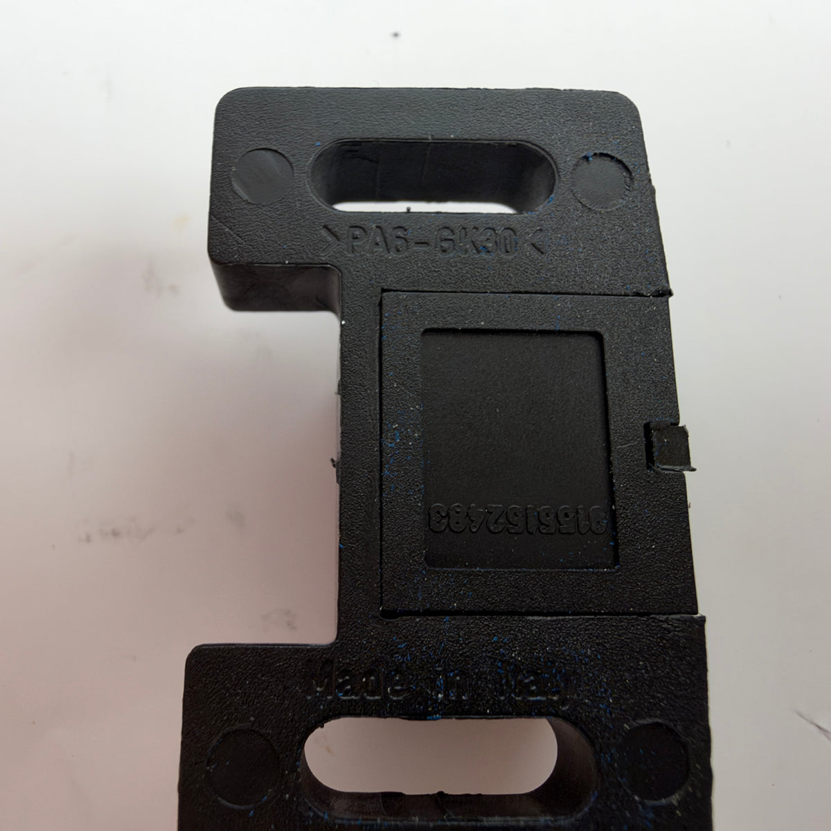 Bosch 9155152483 Magnetic Door Catch – Without Metal Strike Plate