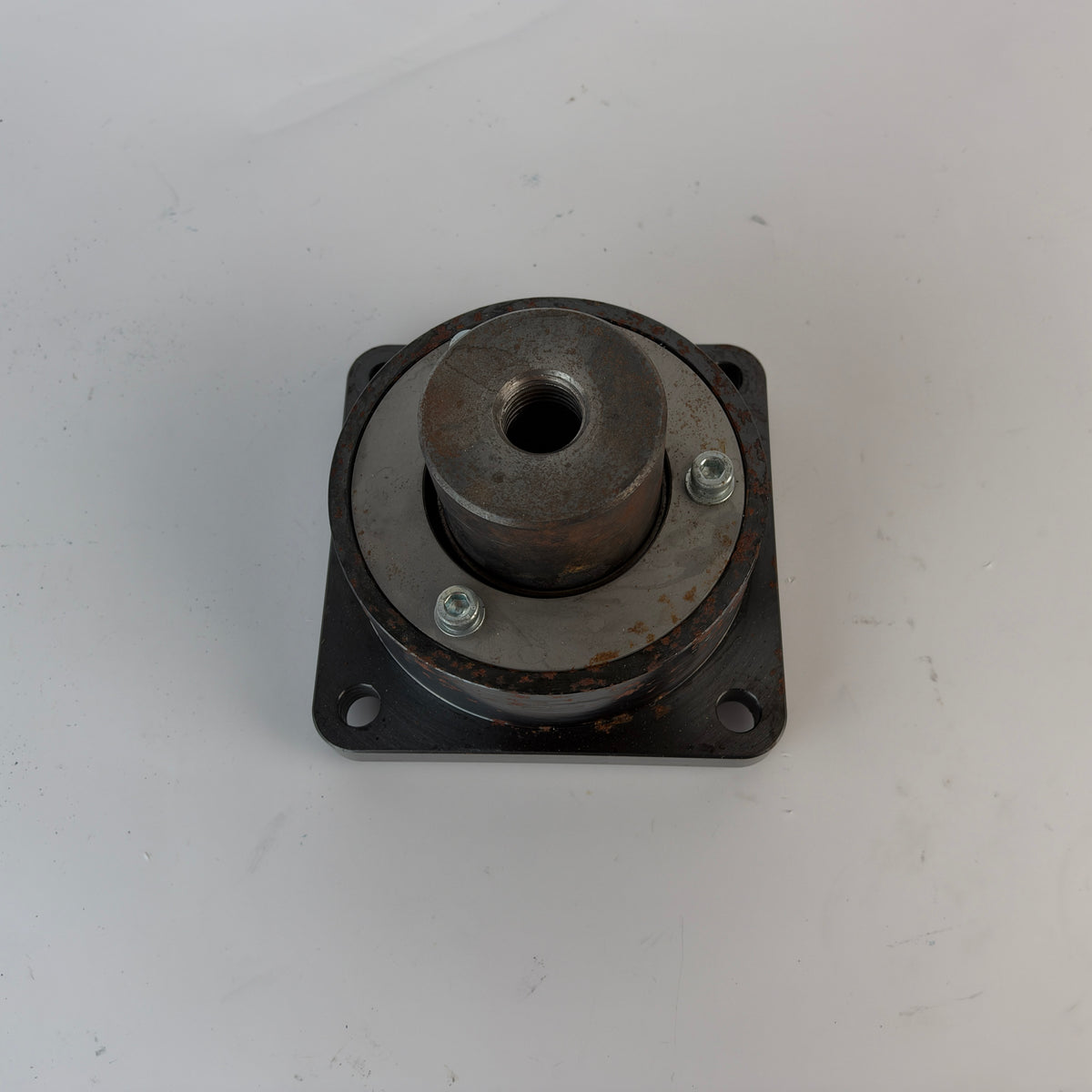Heavy-Duty Swivel Cylinder Rod End Mounting Foot with Threaded Connection