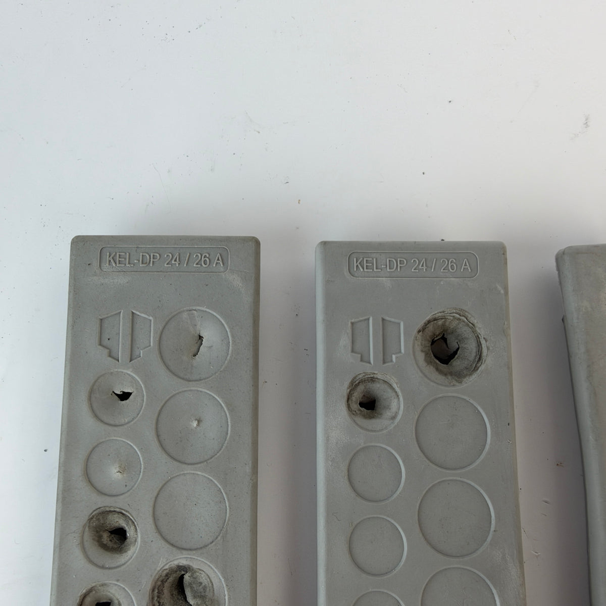 icotek KEL-DP 24/26 A & KEL-QTA 24/2 DP18 A Cable Entry Plates – Lot of 4