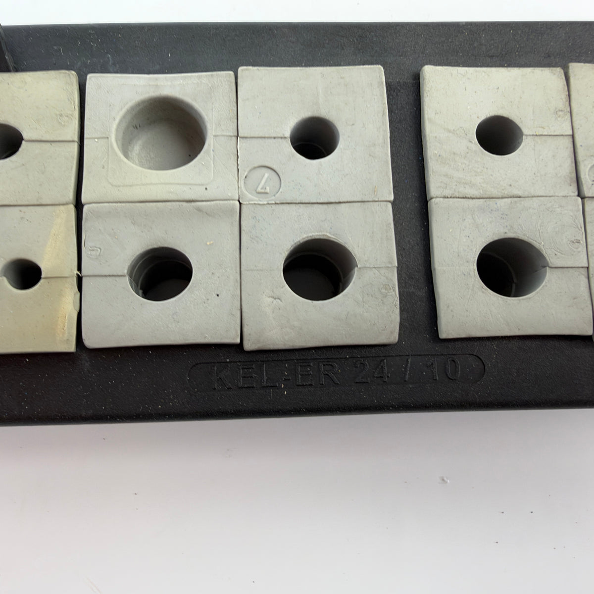 icotek KEL-ER 24/10 & KEL-ER B4 Split Cable Entry Frames with Grommets – Lot of 2