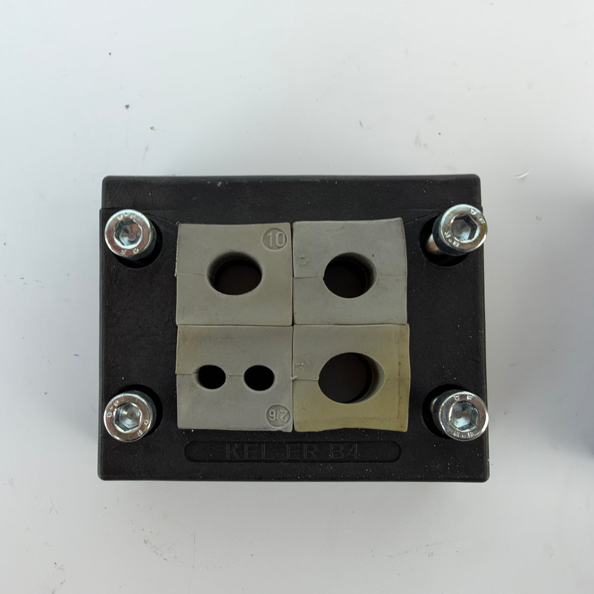 icotek KEL-ER 24/10 & KEL-ER B4 Split Cable Entry Frames with Grommets – Lot of 2
