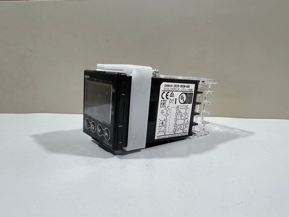 New In Box OMRON E5CN-HR2M-500 Temperature Controller