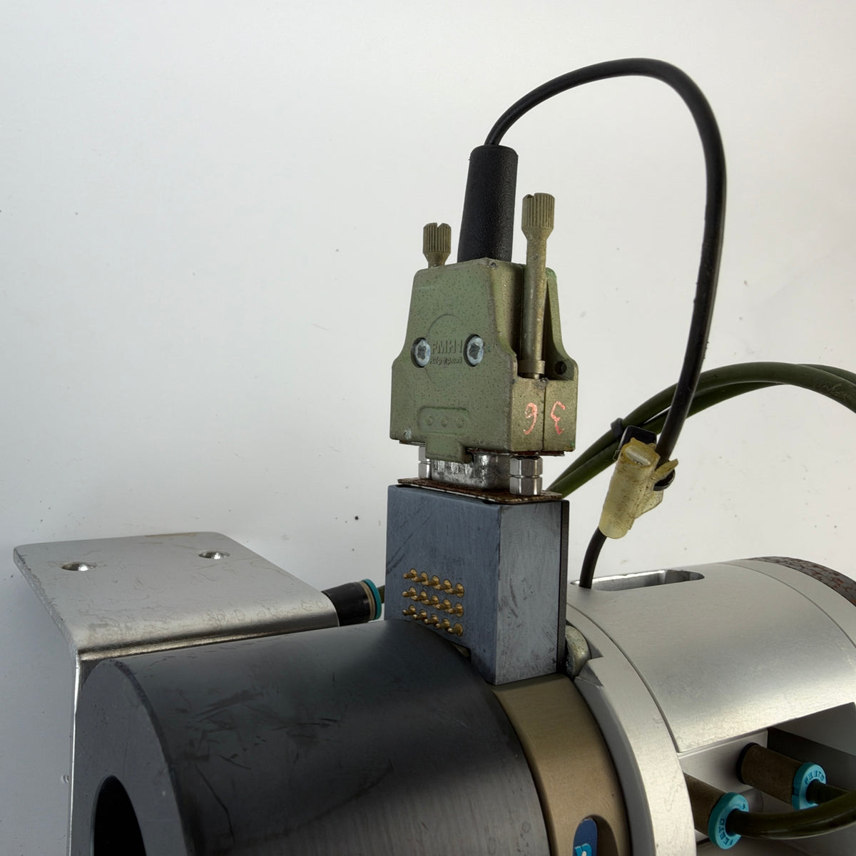 SCHUNK HWA 50 302751 Manual Robotic Tool Changer with Pneumatic Cylinder Assembly