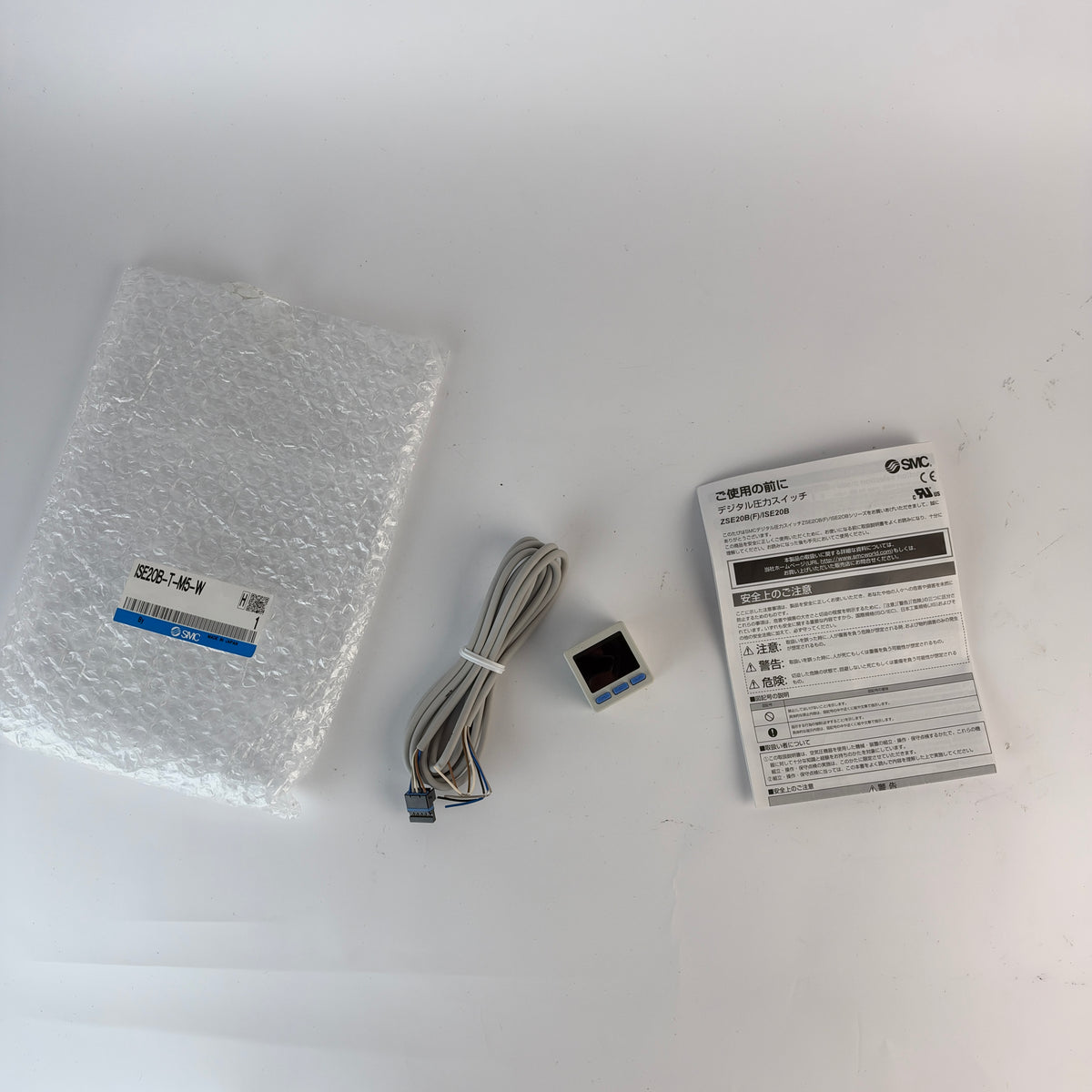 SMC ISE20B-T-M5-W Digital Pressure Switch 3-Screen Display PNP M5 -0.1 to 1 MPa