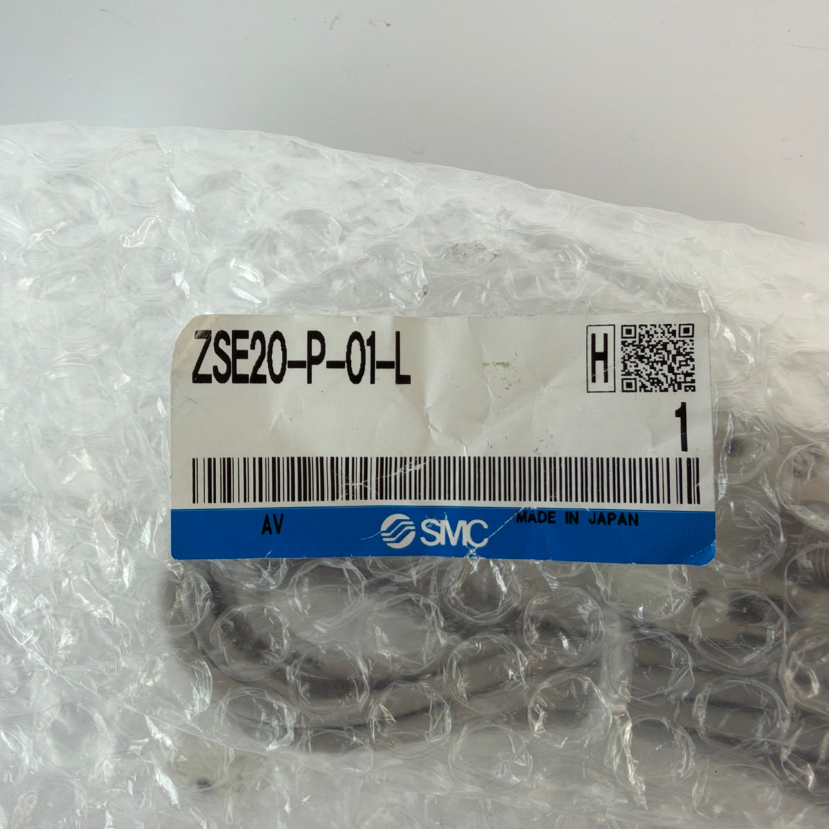 SMC ZSE20-P-01-L Digital Vacuum Pressure Switch PNP 0 to -101 kPa