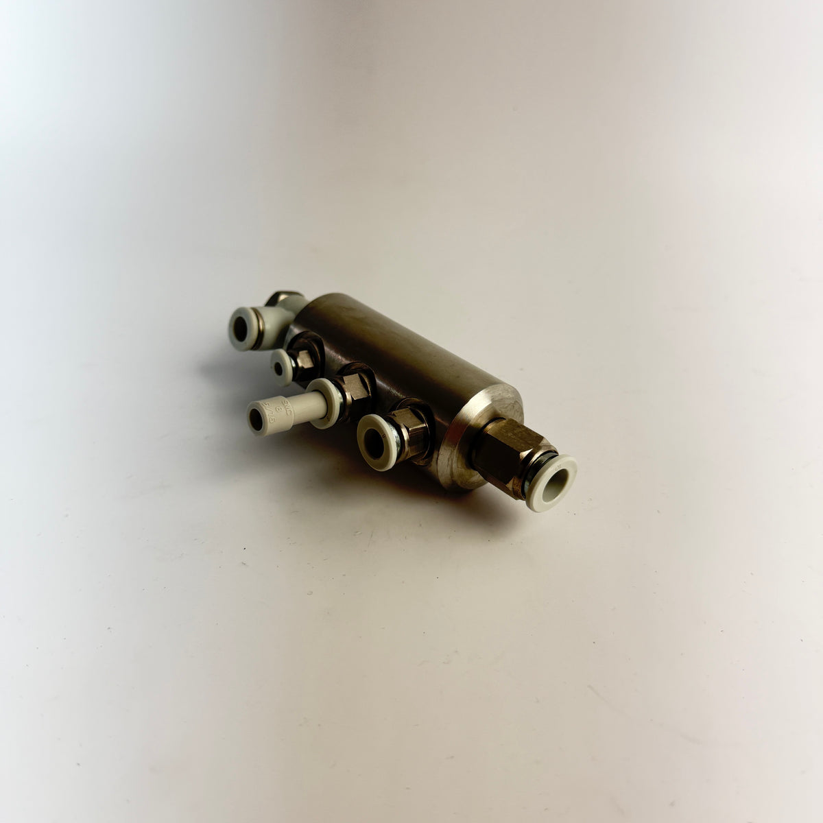 Bosch Rexroth Pneumatic Air Distribution Manifold with Push-In Fittings