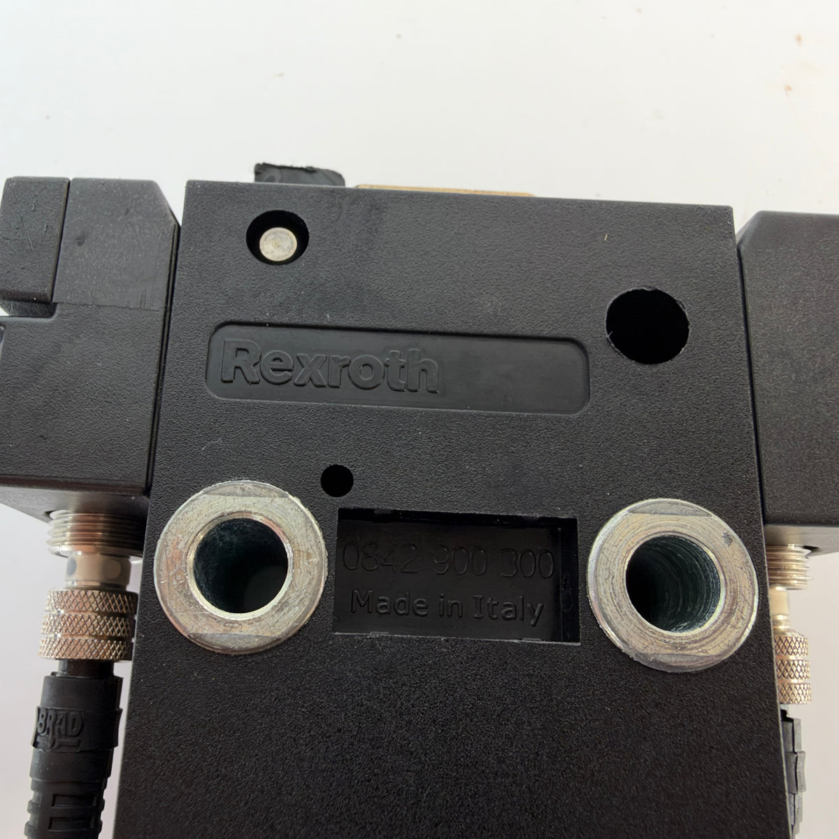 Bosch Rexroth 0842900300 VE 2 Pneumatic Stop Gate with 2 Sensors and Short Cables