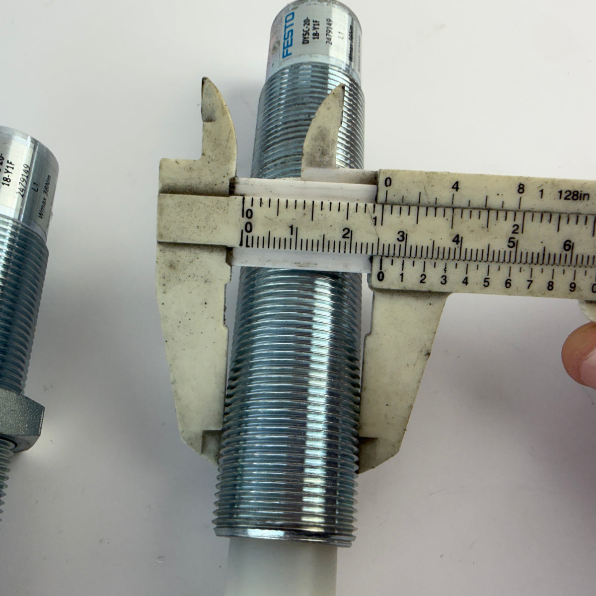 Festo DYSC-20-18-Y1F 2479149 Self-Adjusting Shock Absorber 18mm 38J