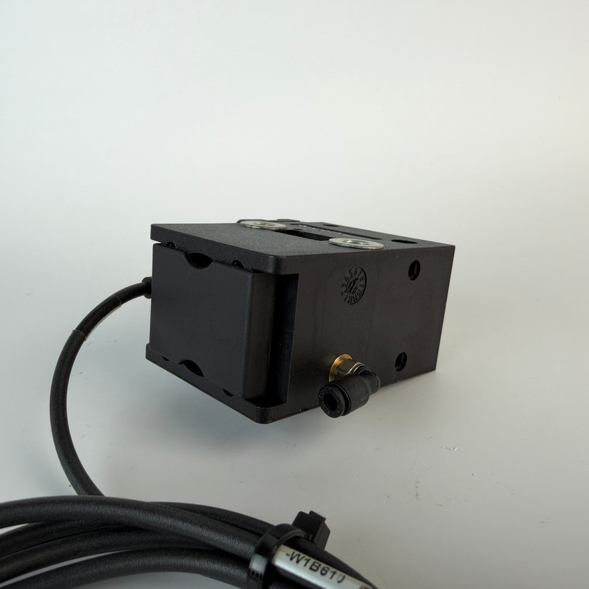 Bosch Rexroth 0842900300 VE 2 Pneumatic Stop Gate with 3842549813 Inductive Sensor & Cable