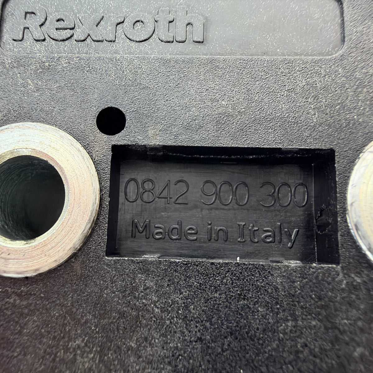 Bosch Rexroth 0842900300 VE 2 Pneumatic Stop Gate with 3842549813 Inductive Sensor & Cable