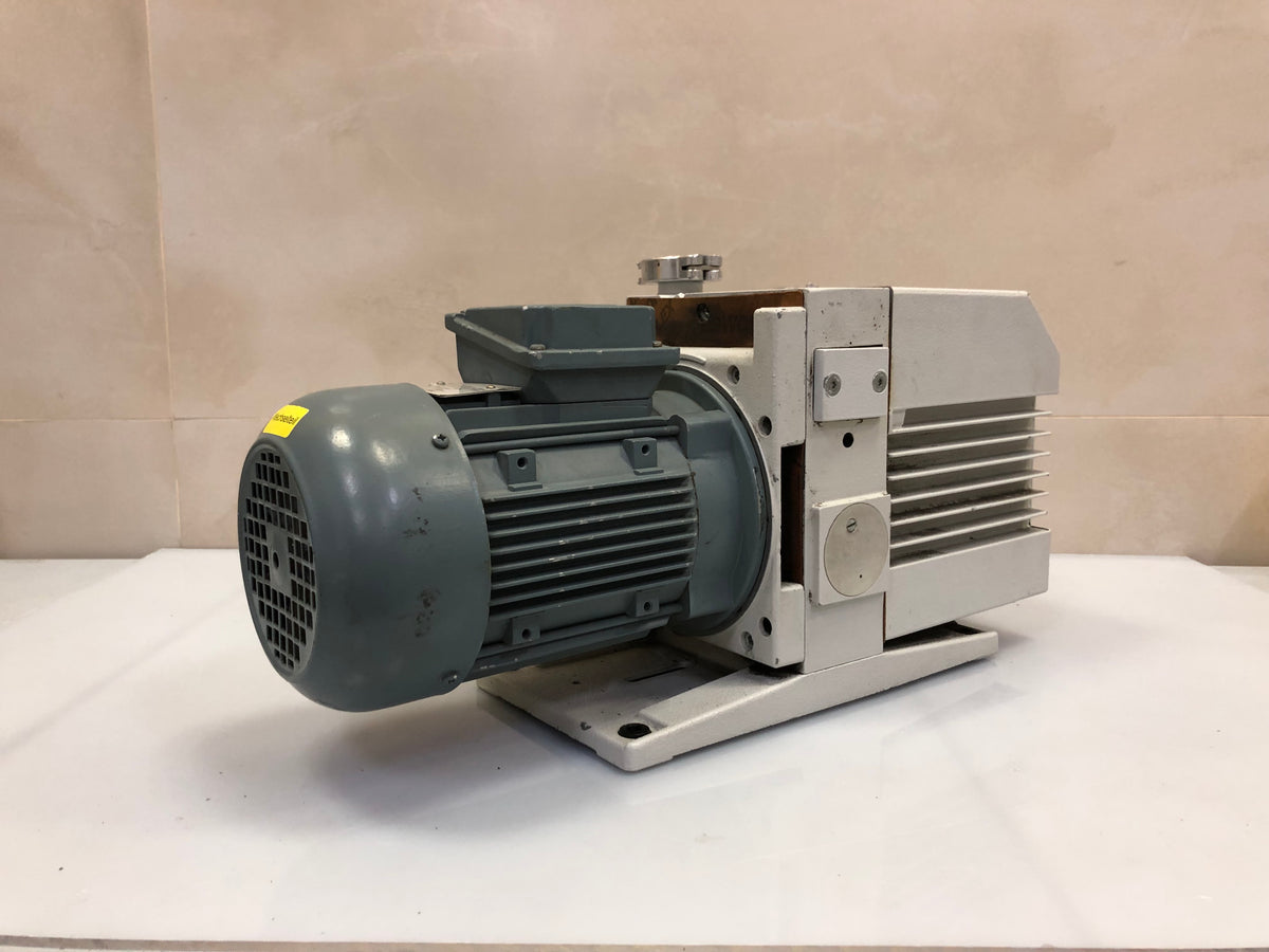 Leybold TRIVAC D16B Rotary Vane Vacuum Pump – Model 11266 / 20900332540