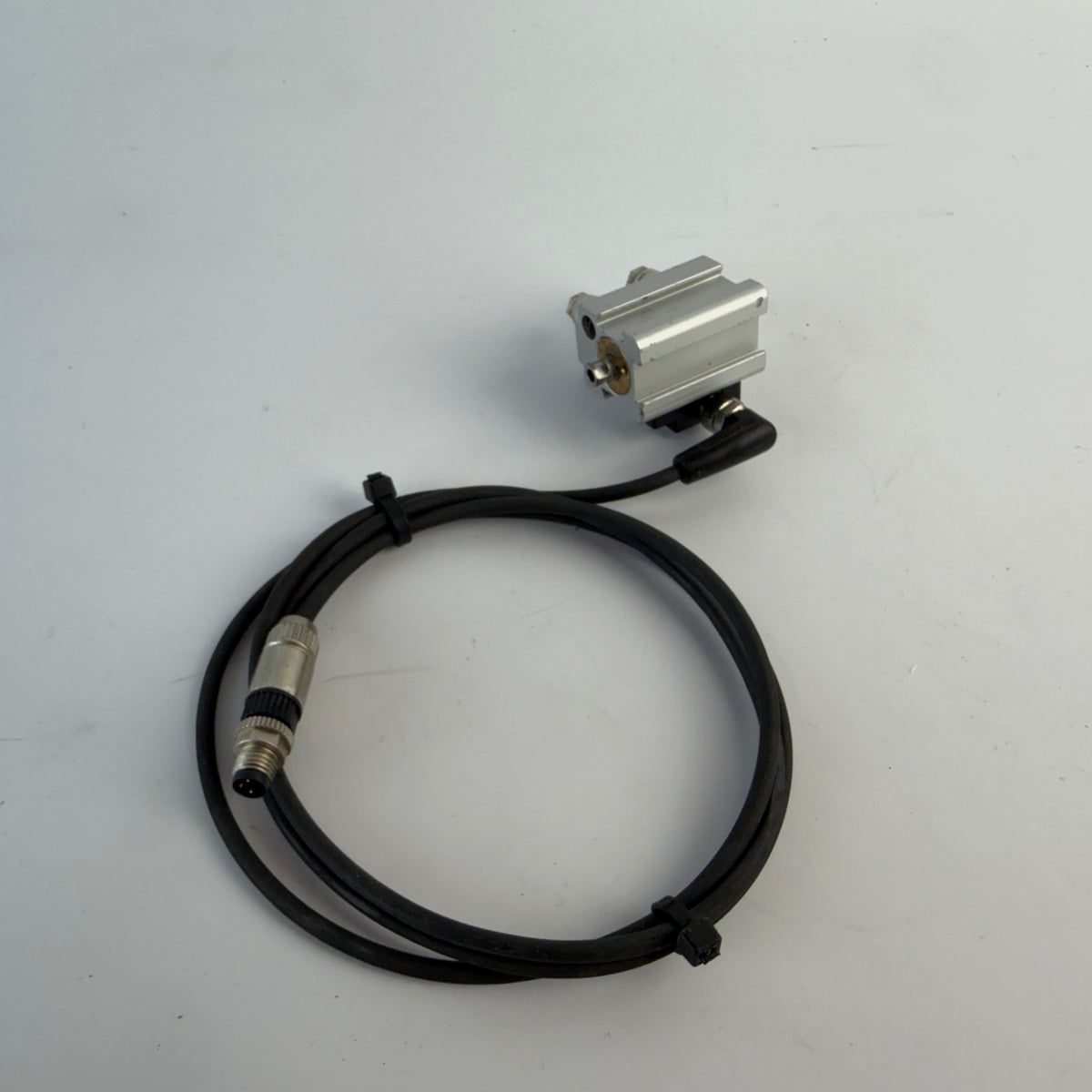 Compact Pneumatic Cylinder 6mm Stroke with AVENTICS ST9 0830100486 Sensor & M8 Cable