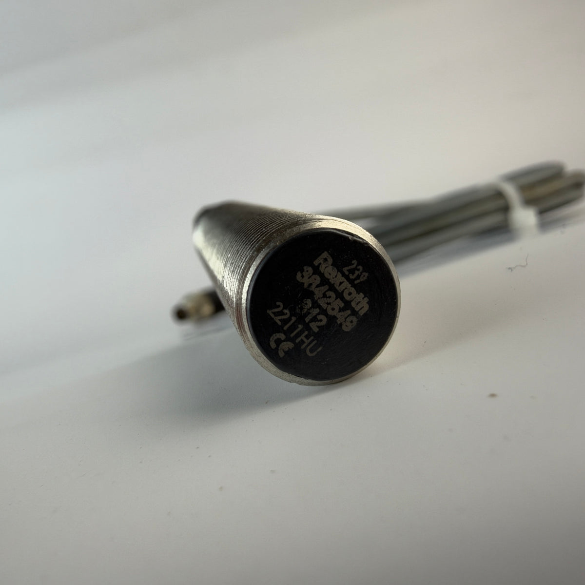 Bosch Rexroth 3842549812 M12 Proximity Switch Sn 4mm L67 with Cable & 3842530309 Rocker