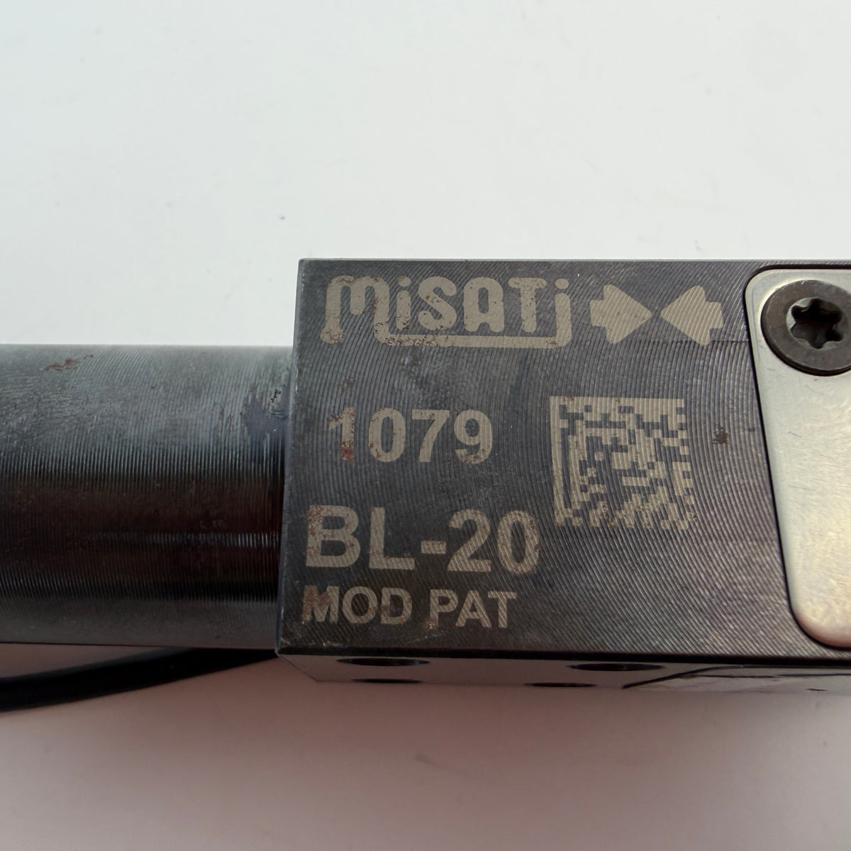MISATI BL-20 Pneumatic Fastening Clamp Ø20 with Pepperl+Fuchs SI-1NS Sensor