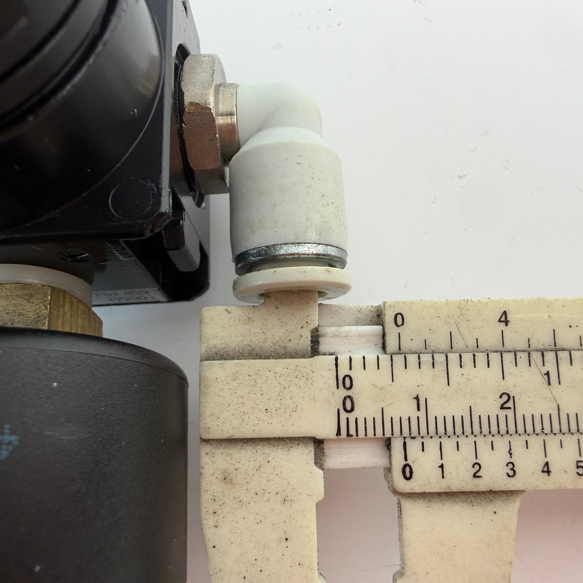 AVENTICS 0821302735 NL1-RGS G1/4 Pressure Regulator 0.2-6 Bar with Gauge